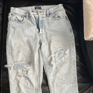 Abercrombie mom jeans